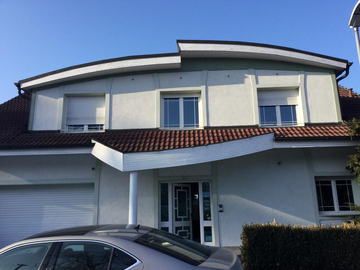 Justyna Villa Pardubice Buitenkant foto