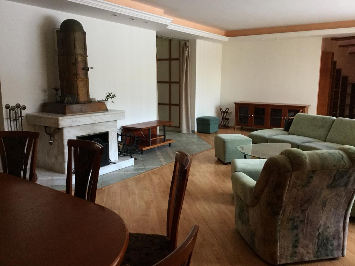 Justyna Villa Pardubice Buitenkant foto