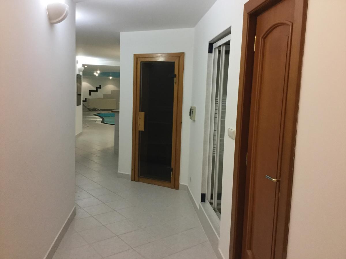 Justyna Villa Pardubice Buitenkant foto
