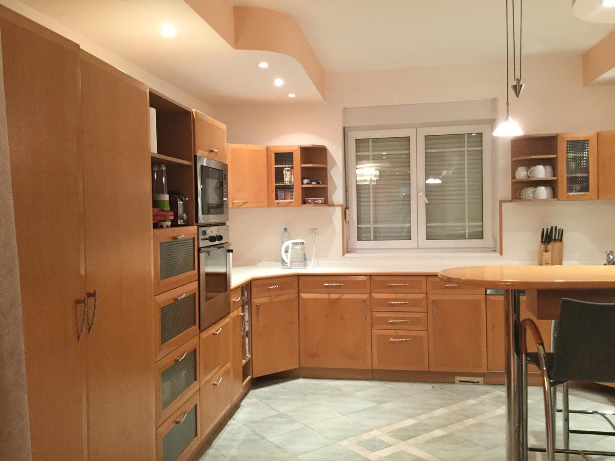 Justyna Villa Pardubice Buitenkant foto