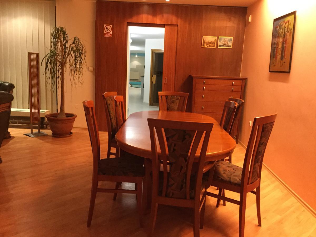 Justyna Villa Pardubice Buitenkant foto
