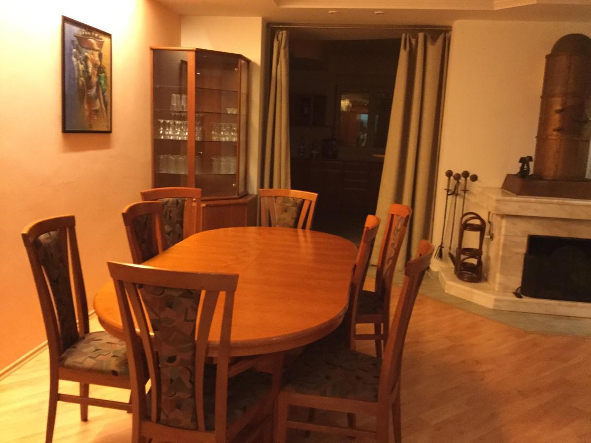 Justyna Villa Pardubice Buitenkant foto